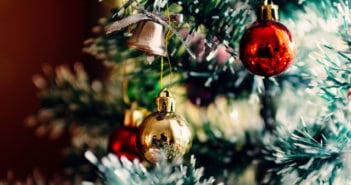 GOD JUL ÖNSKAR HÄLSORAPPORTEN! Jul